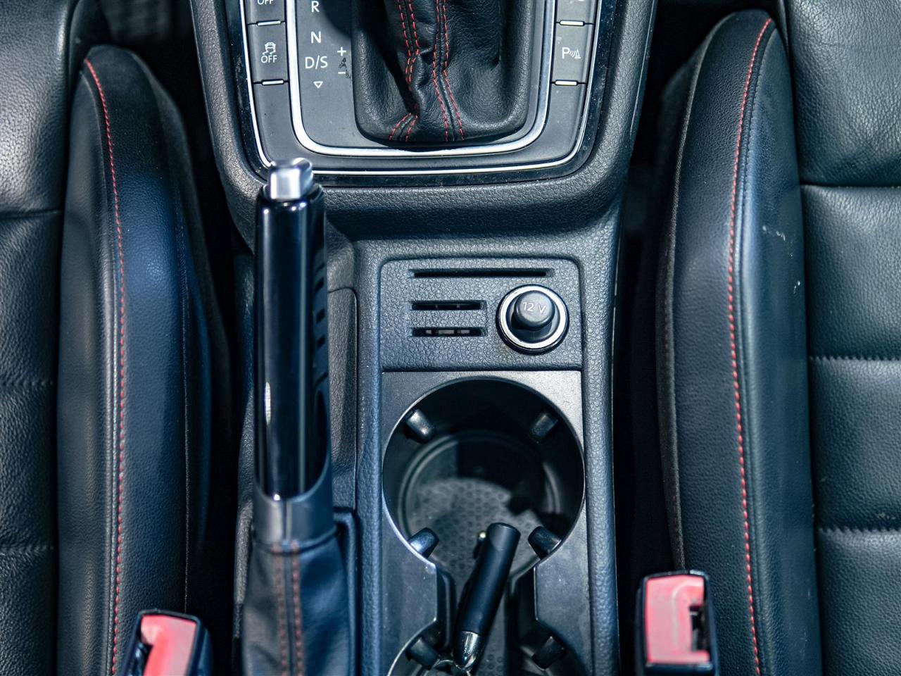 2018 Volkswagen Golf  Photo