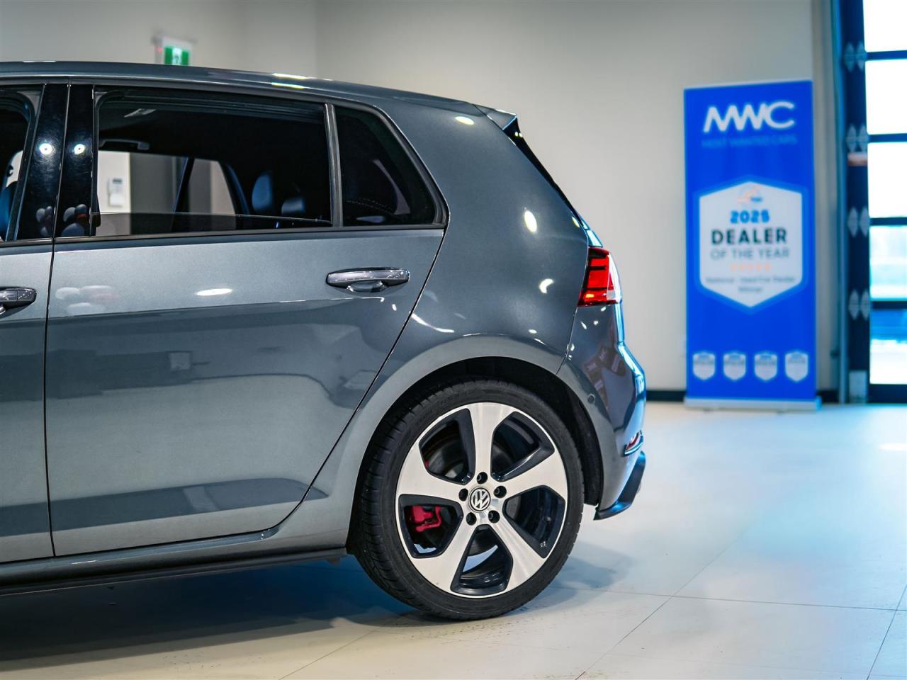 2018 Volkswagen Golf  Photo