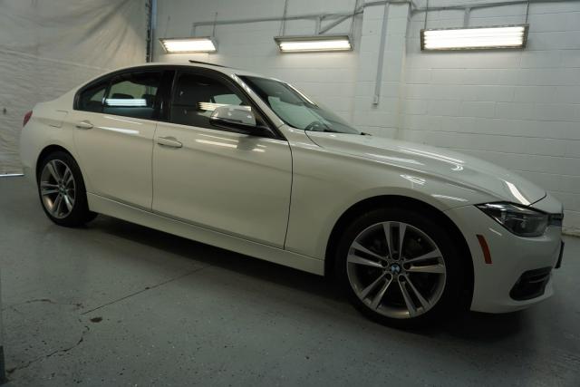 2018 BMW 3 Series 330i xDrive CERTIFIED *FREE ACCIDENT* CAMERA NAV BLUETOOTH LEATHER HEATED SEATS SUNROOF CRUISE ALLOYS