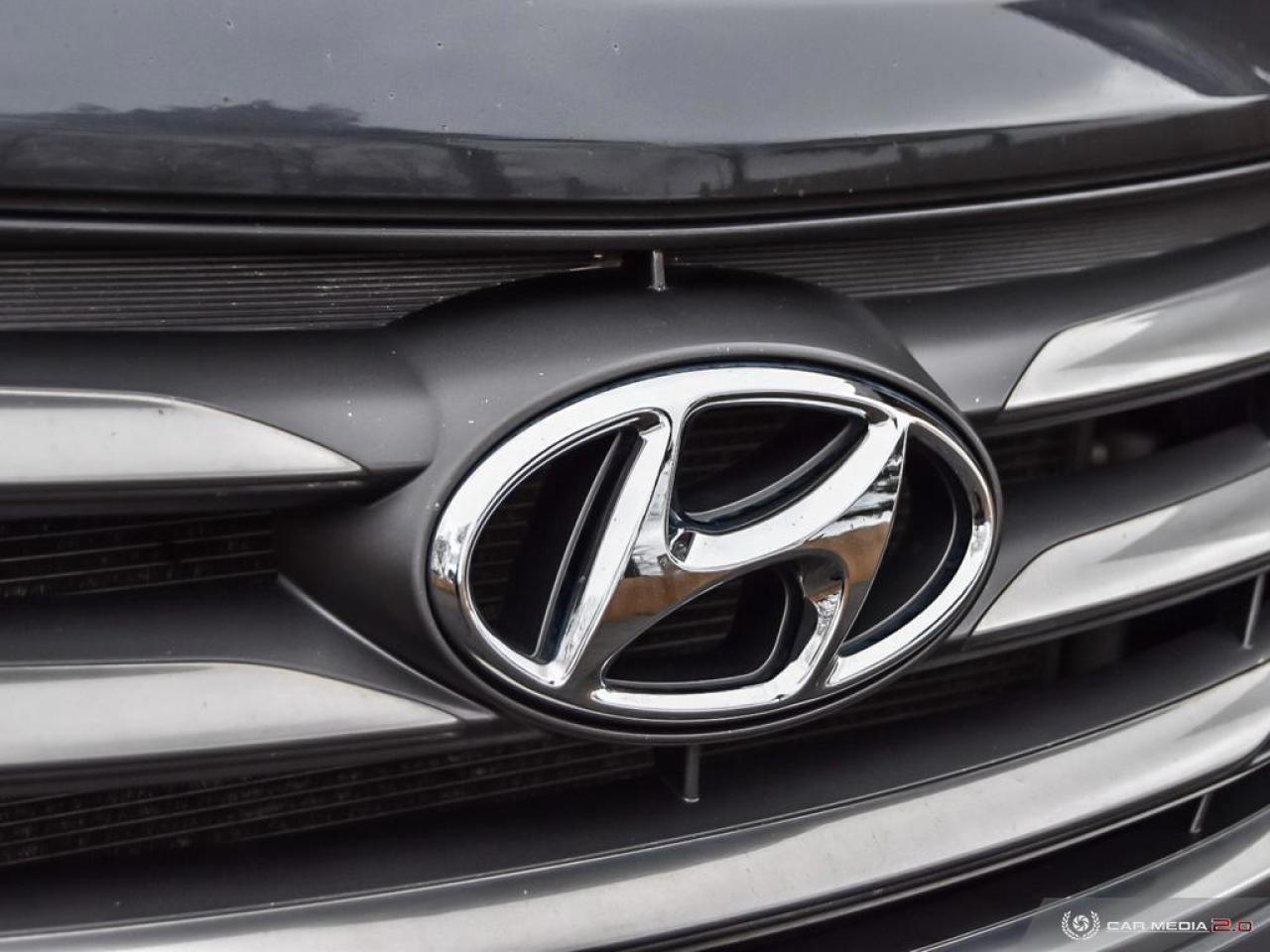 2018 Hyundai Santa Fe Sport 2.4 AWD - Photo #9