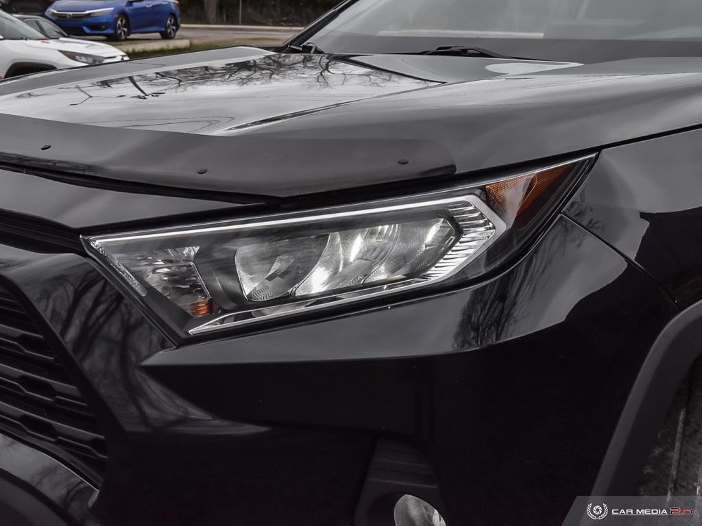 2019 Toyota RAV4 XLE UPGRADED AWD - Photo #9