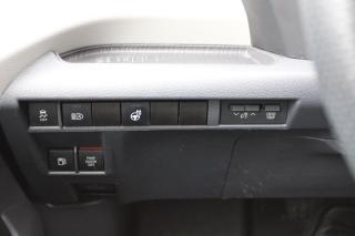 2022 Toyota Sienna 8-Passenger FWD - Photo #17