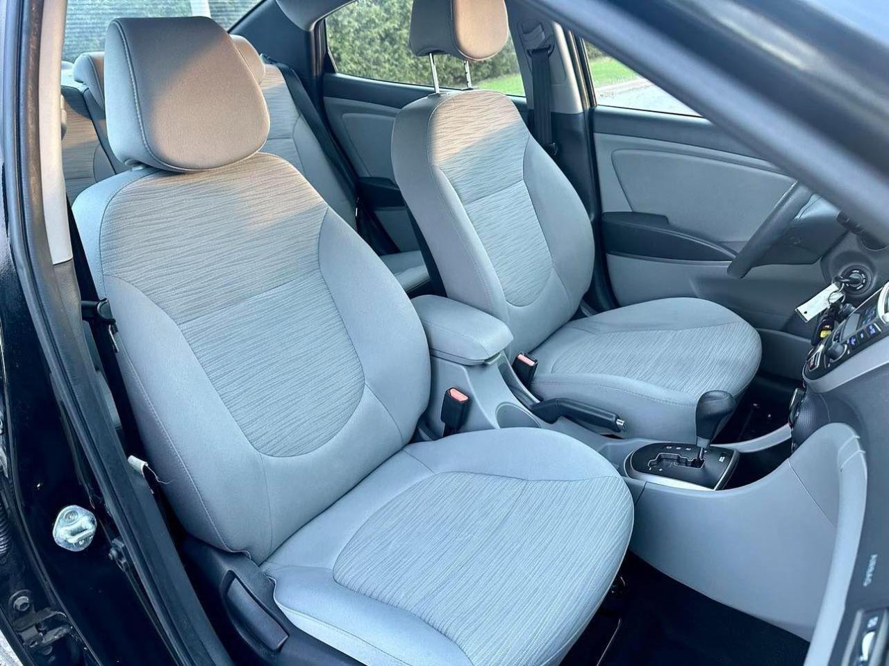 2016 Hyundai Accent 4dr Sdn Auto GL - Photo #9