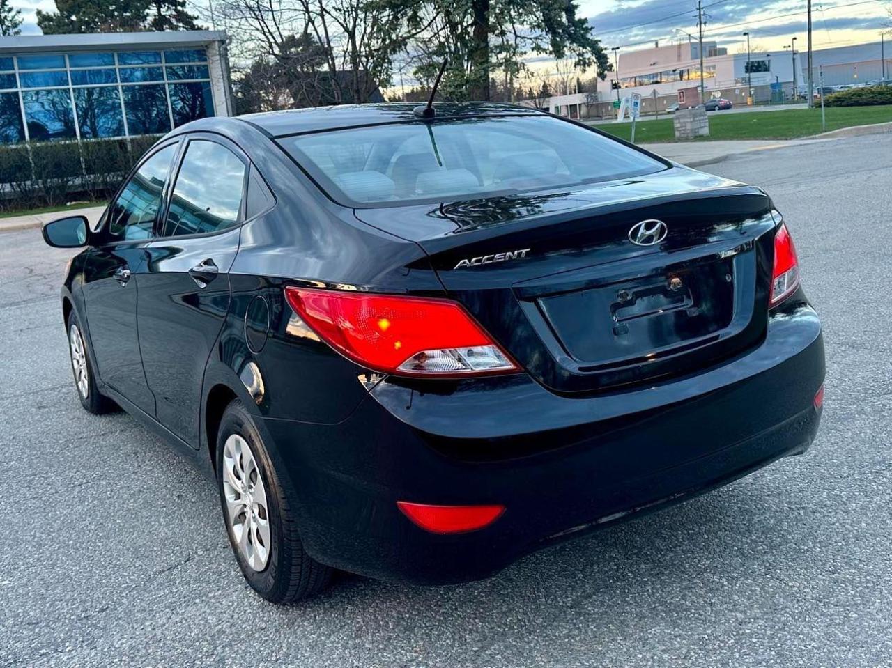 2016 Hyundai Accent 4dr Sdn Auto GL - Photo #10