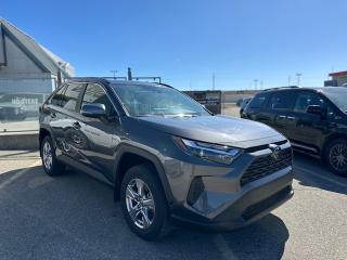2022 Toyota RAV4 XLE AWD 1 OWNER - NO ACCIDENTS - LOW KMS - - Photo #3