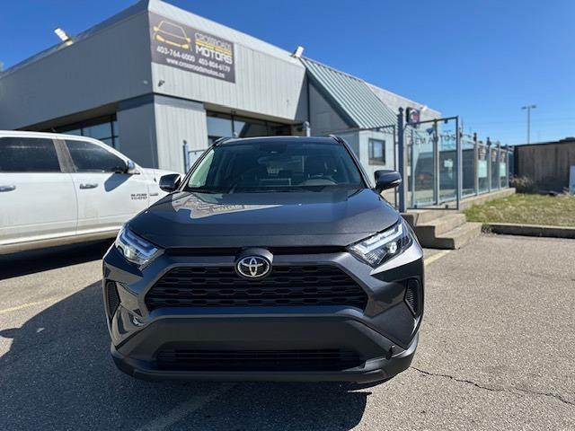 2022 Toyota RAV4 XLE AWD 1 OWNER - NO ACCIDENTS - LOW KMS - - Photo #2