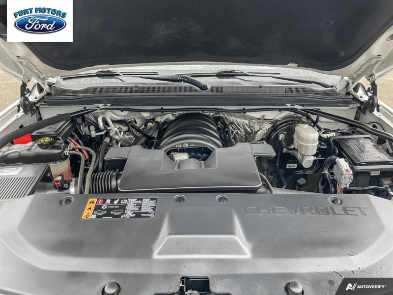 2017 Chevrolet Suburban Premier  - Navigation Photo5