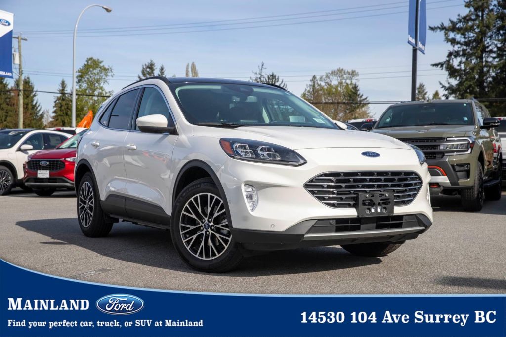 Used 2022 Ford Escape PHEV Titanium PREMIUM PACKAGE TOW GROUP for Sale in Surrey, British Columbia