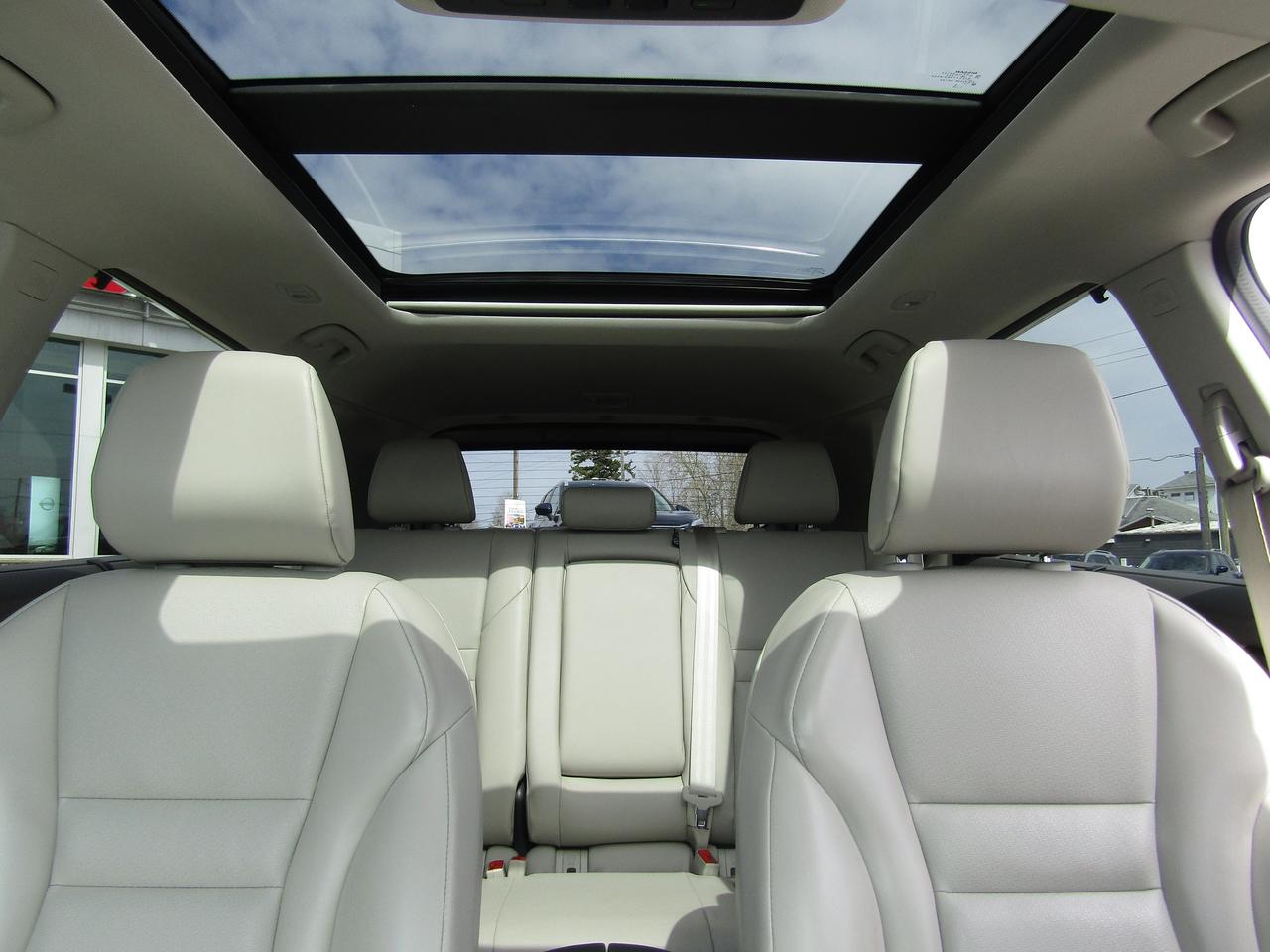 2021 Nissan Rogue SV PREMIUM Photo