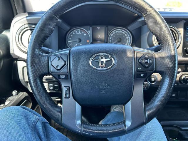 2017 Toyota Tacoma TDR Sport Crew Cab Photo17