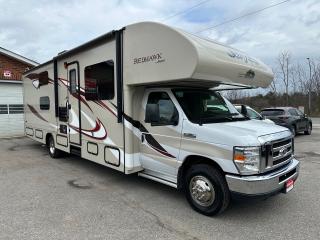 Used 2015 Jayco Redhawk Jayco Redhawk 31XL with Bunks 2 slides for sale in Bowmanville, ON