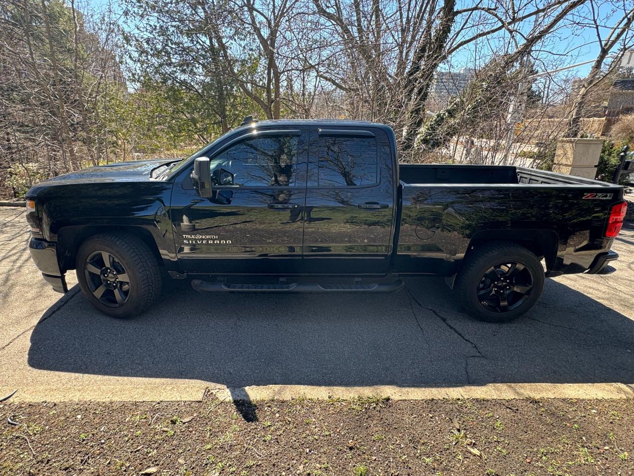 2017 Chevrolet Silverado 1500 LT - Photo #5