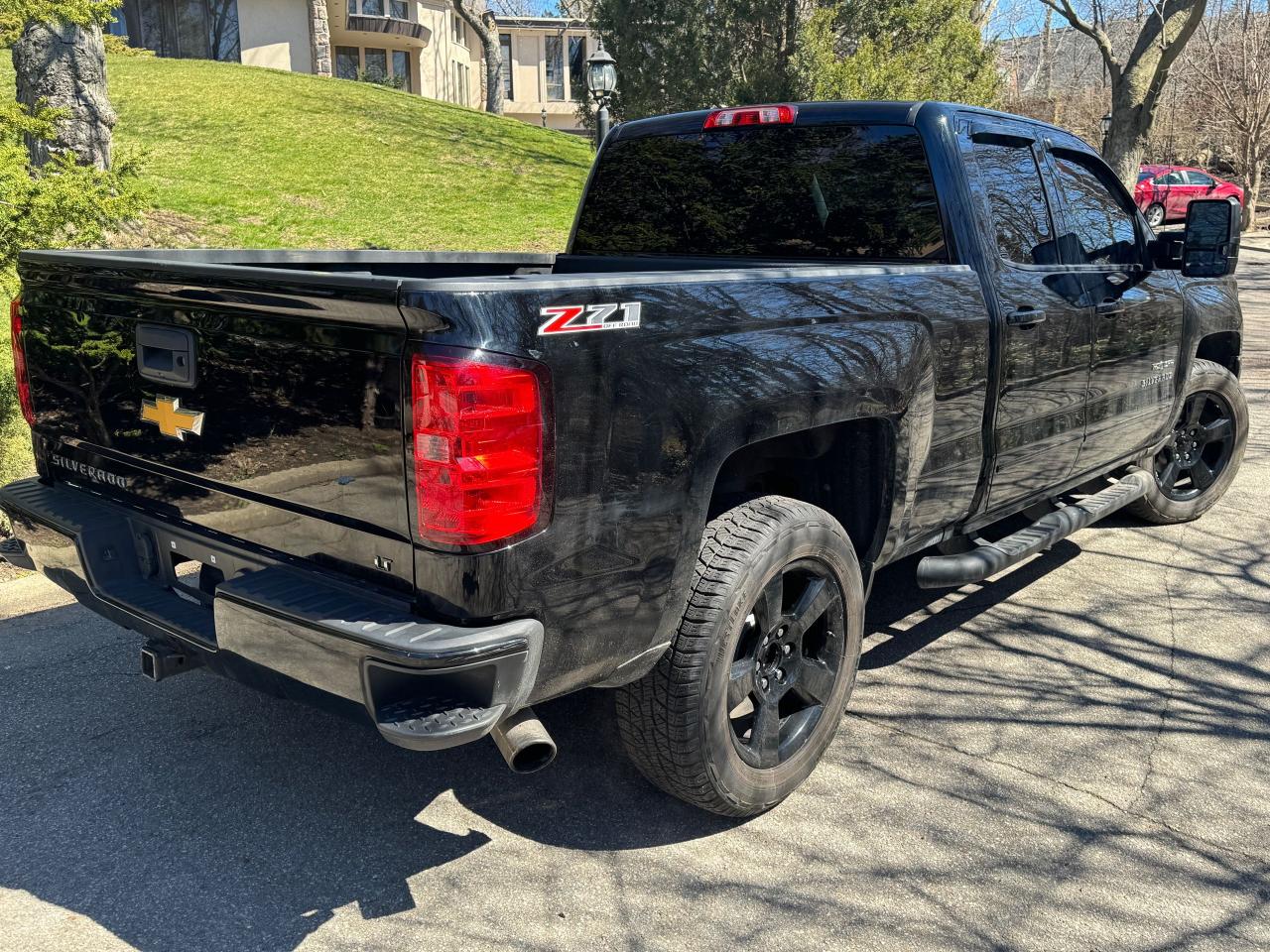 2017 Chevrolet Silverado 1500 LT - Photo #7