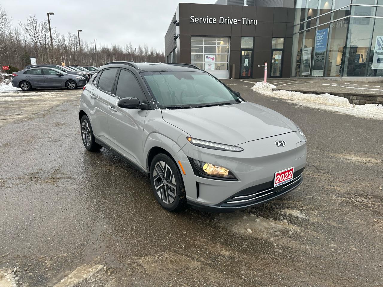 2022 Hyundai KONA electric Preferred FWD w/Two-Tone Roof Electric Photo5