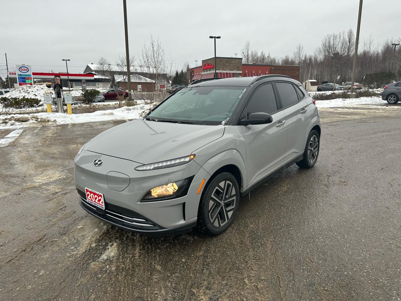 2022 Hyundai KONA electric Preferred FWD w/Two-Tone Roof Electric Photo3