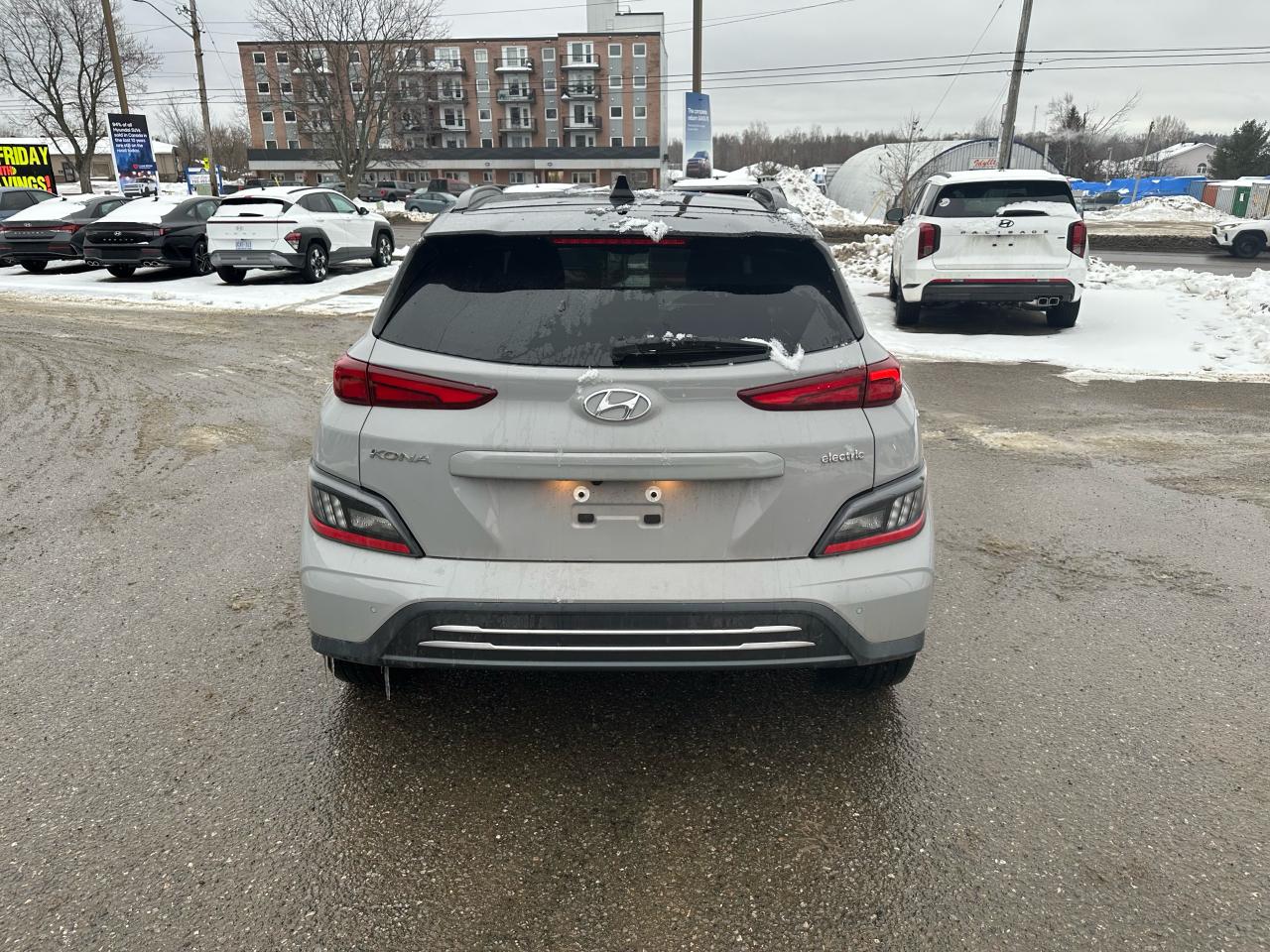 2022 Hyundai KONA electric Preferred FWD w/Two-Tone Roof Electric Photo8