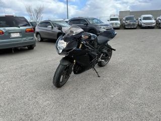 Used 2011 Suzuki GSXR750 AFTERMARKET SHORT SHIFTERS | TWO BROTHERS EXHAUST for sale in Calgary, AB