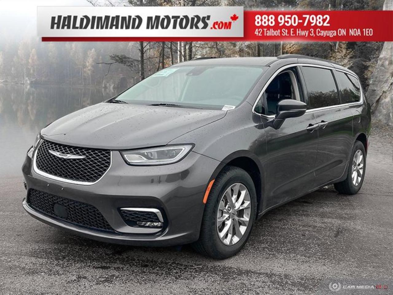 Used 2022 Chrysler Pacifica Touring L for sale in Cayuga, ON