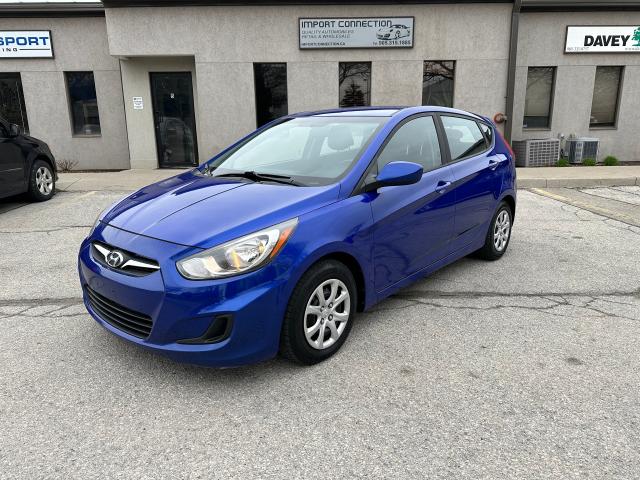 2013 Hyundai Accent 5dr HB Auto,ONE OWNER ..NO ACCIDENTS...CERTIFIED !
