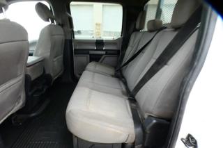 2020 Ford F-350 XLT DECK TRUCK w/Power cloth seats - Photo #9