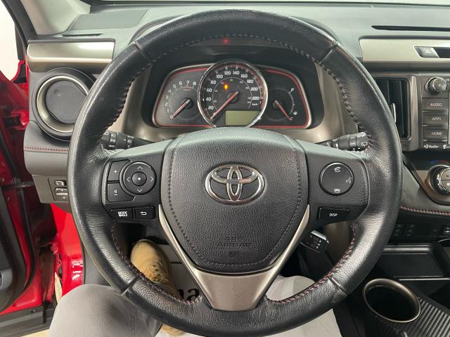 2015 Toyota RAV4 XLE AWD Photo13