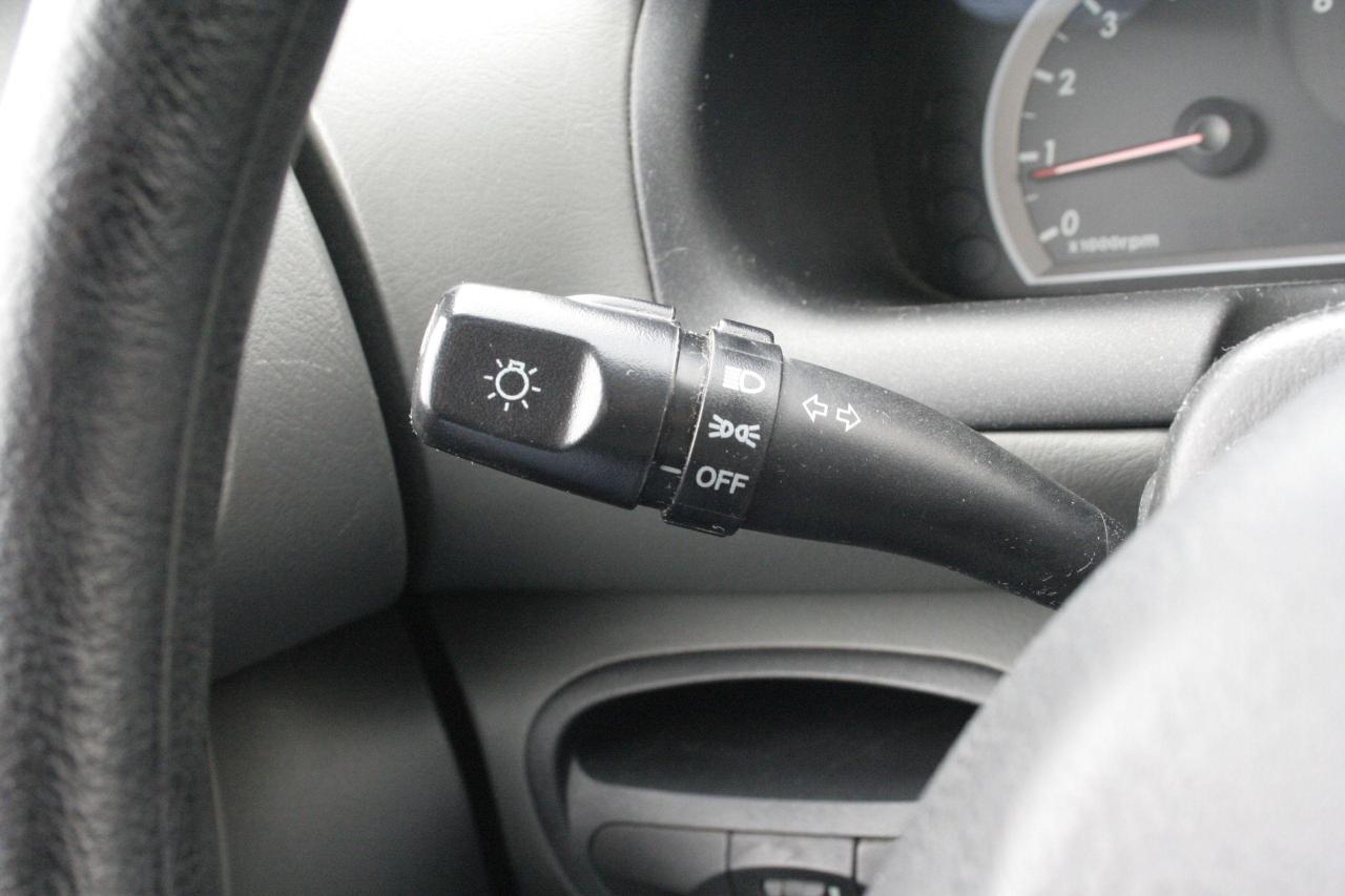2006 Hyundai Santa Fe 4dr GL FWD 2.7L Auto/ SELLING AS IS - Photo #26