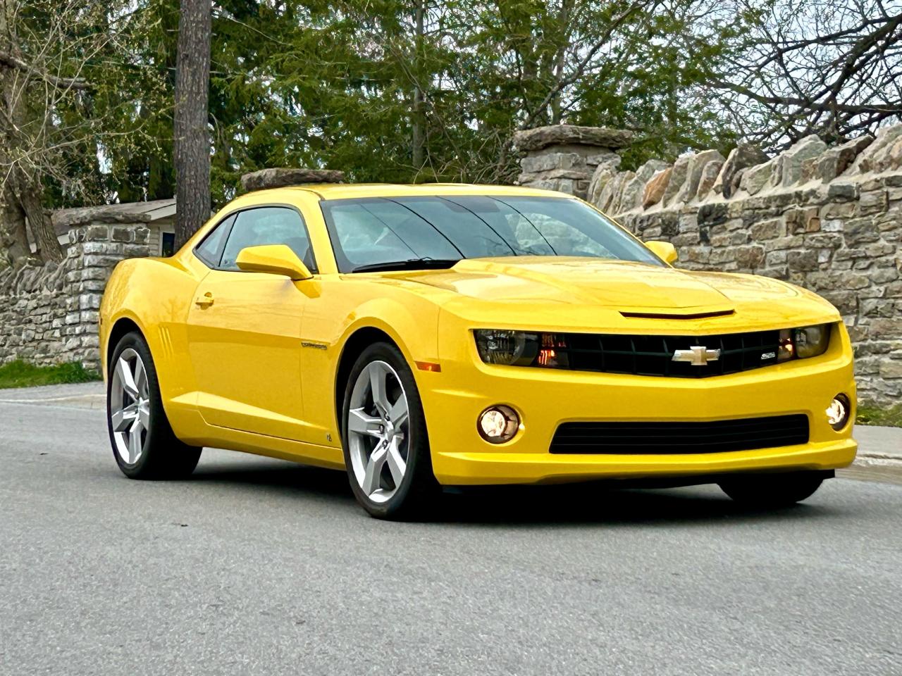 2010 Chevrolet Camaro 2SS With 36 km (Not A Typo) NEW CONDITION - Photo #11