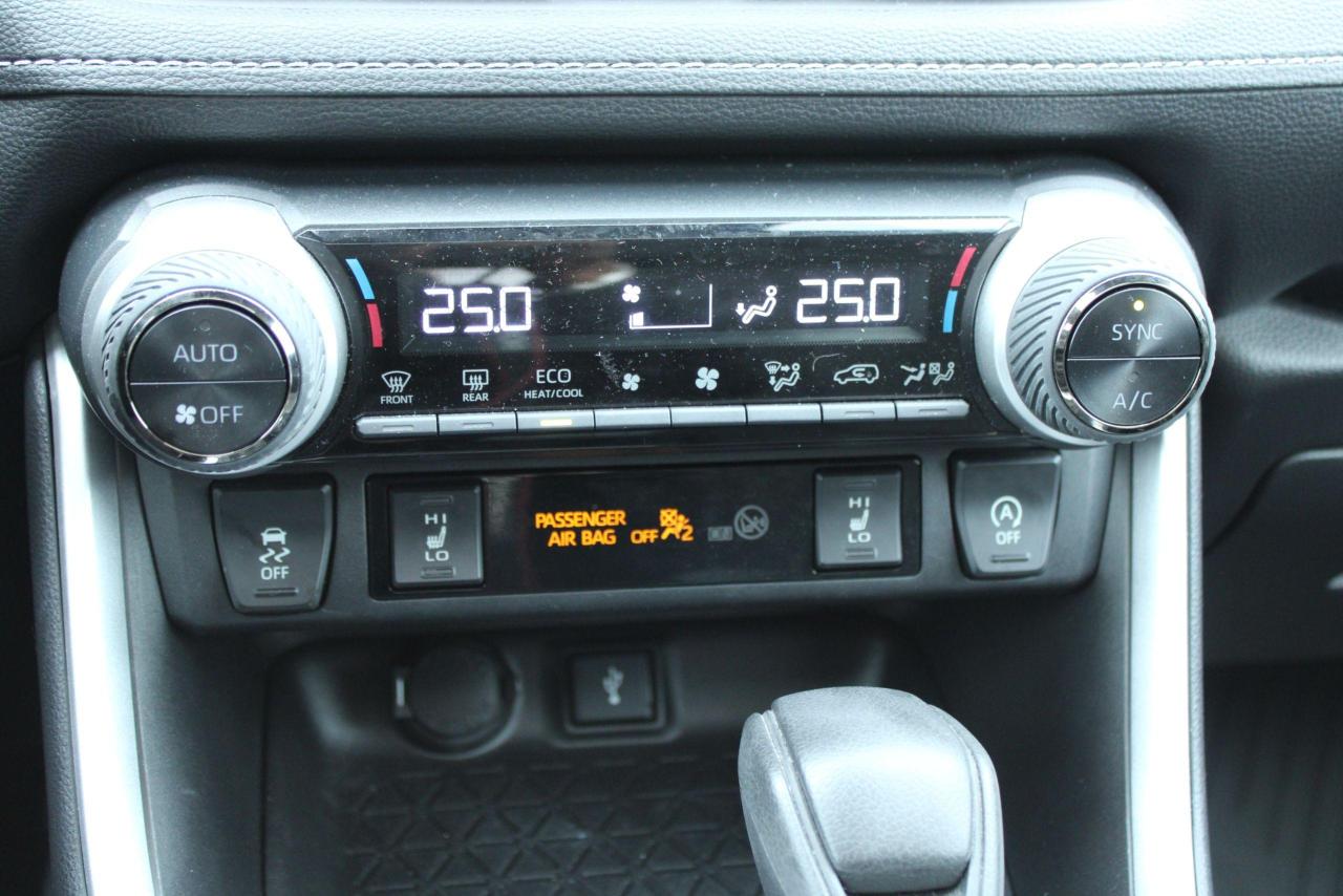 2022 Toyota RAV4 XLE AWD - Photo #19