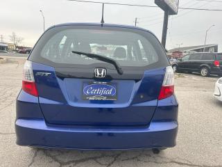 2011 Honda Fit DX CERTIFIED WITH 3 YEARS WARRANTY INCLUDED. - Photo #12