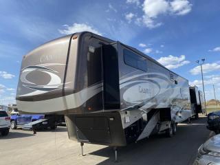 Used 2011 Carriage Cameo F36FWS - for sale in Stettler, AB