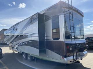 Used 2011 Carriage Cameo F36FWS - for sale in Stettler, AB