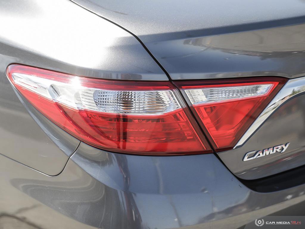 2016 Toyota Camry LE - Photo #12