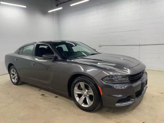 Used 2015 Dodge Charger SXT for sale in Guelph, ON
