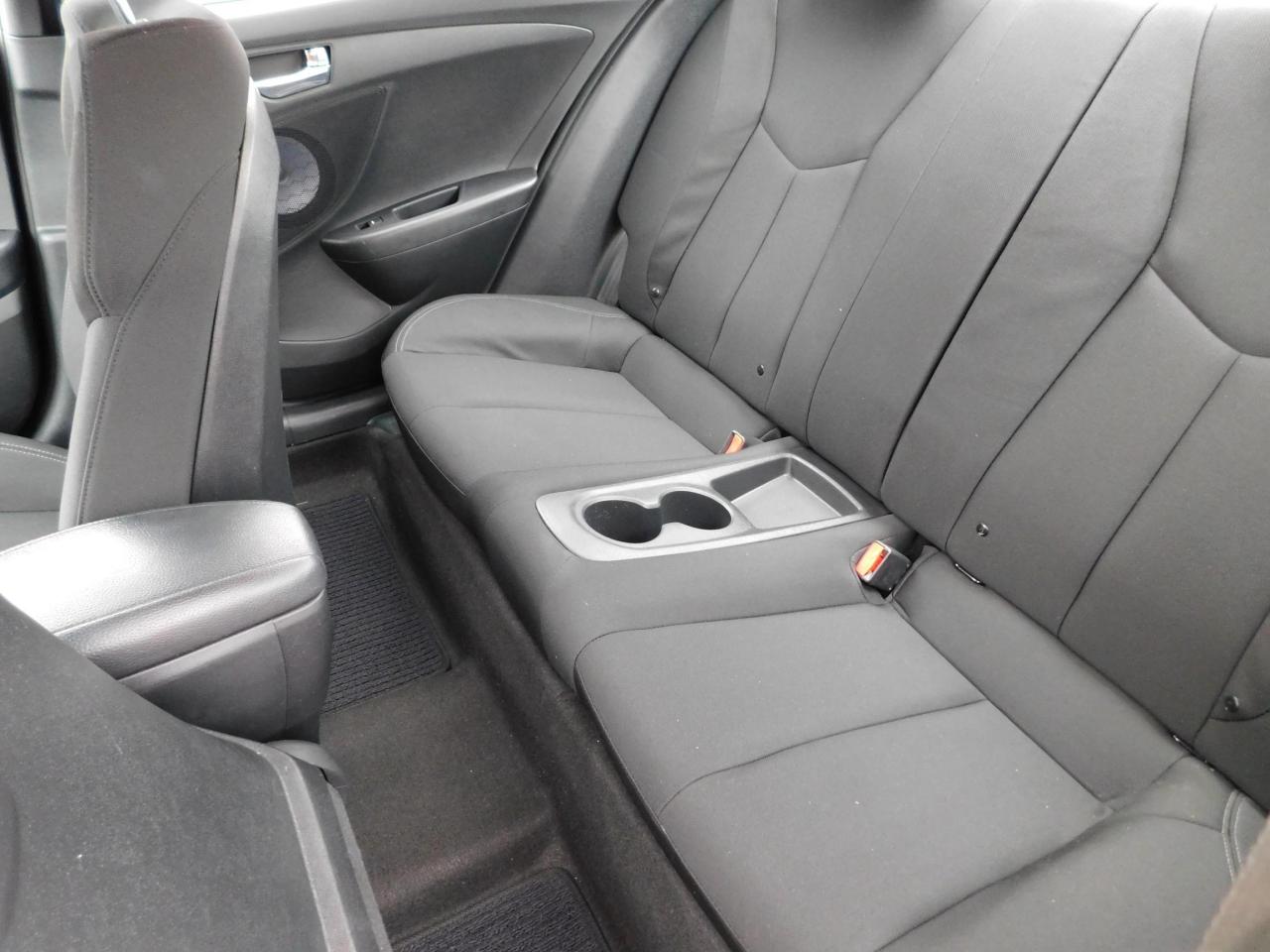 2013 Hyundai Veloster | Backup Camera | Heated Seats | Bluetooth | - Photo #11