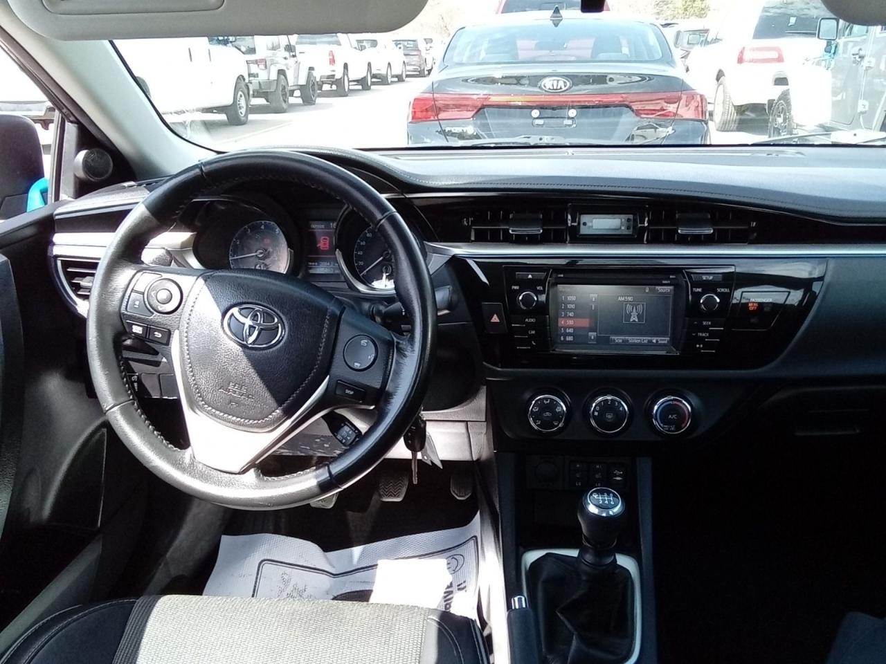 2016 Toyota Corolla S - Photo #7