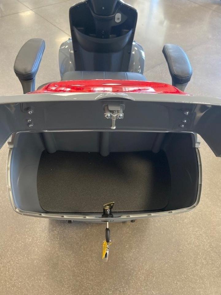 2024 Matrix SCOOTER LUNAR Photo4