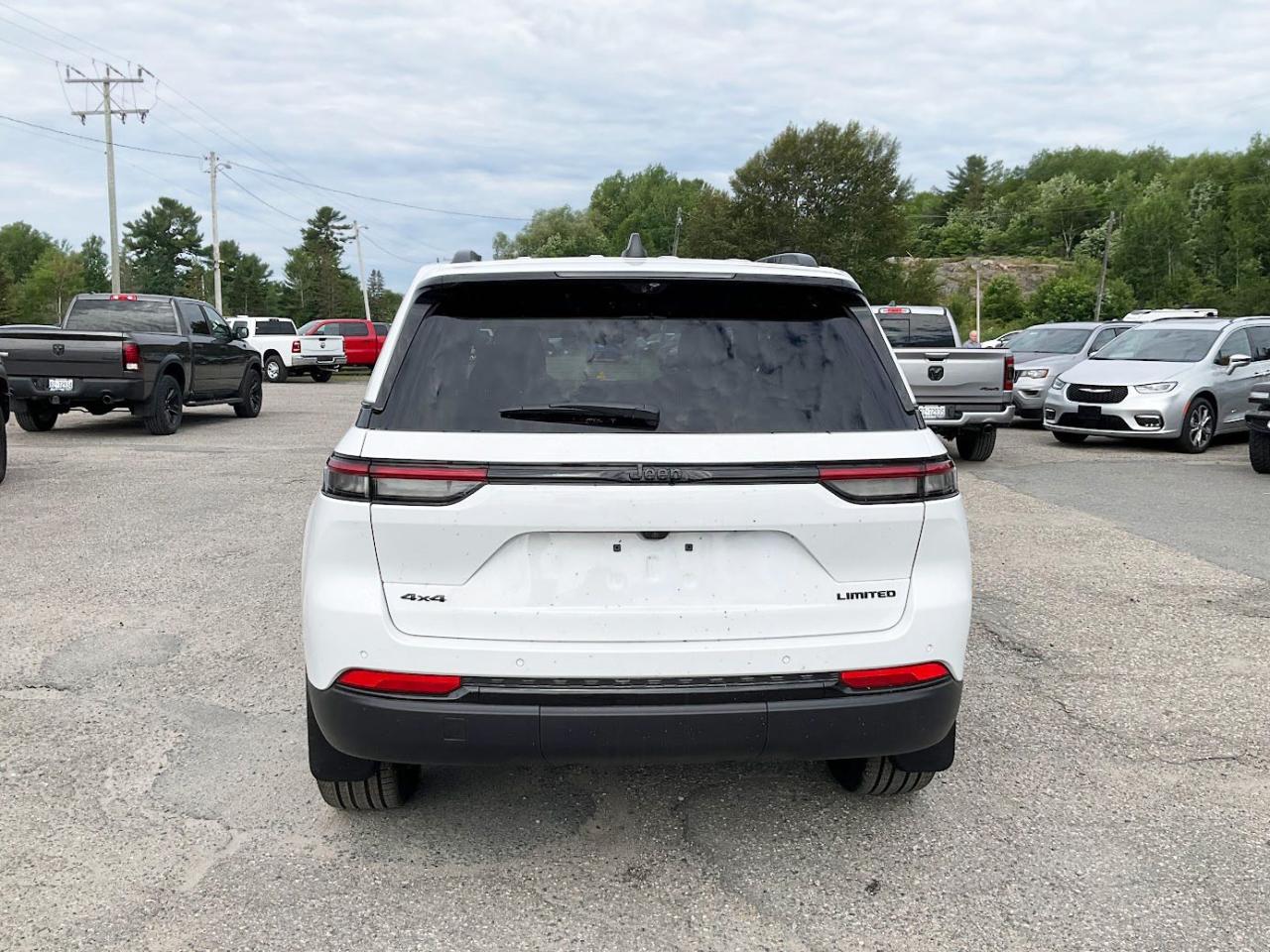 2024 Jeep Grand Cherokee Limited Photo4