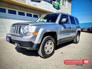 Used 2015 Jeep Patriot 4WD Certified Mint Condition One Owner No Accident for sale in Orillia, ON