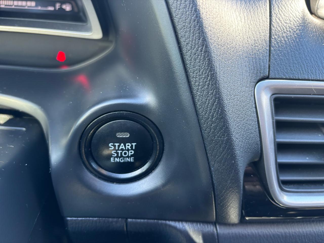 2015 Mazda MAZDA3 GS, Hatch Back, Back-Up-Camera, Alloy Wheels, - Photo #18