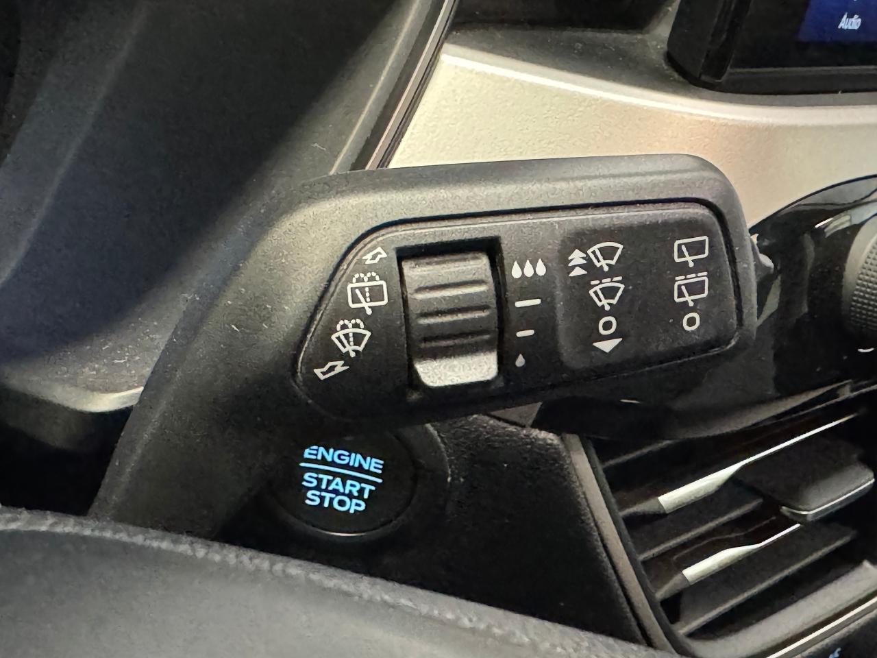 2020 Ford Escape SE+New Tires+Lane Keep+Pre Collision+Camera+BSM Photo52