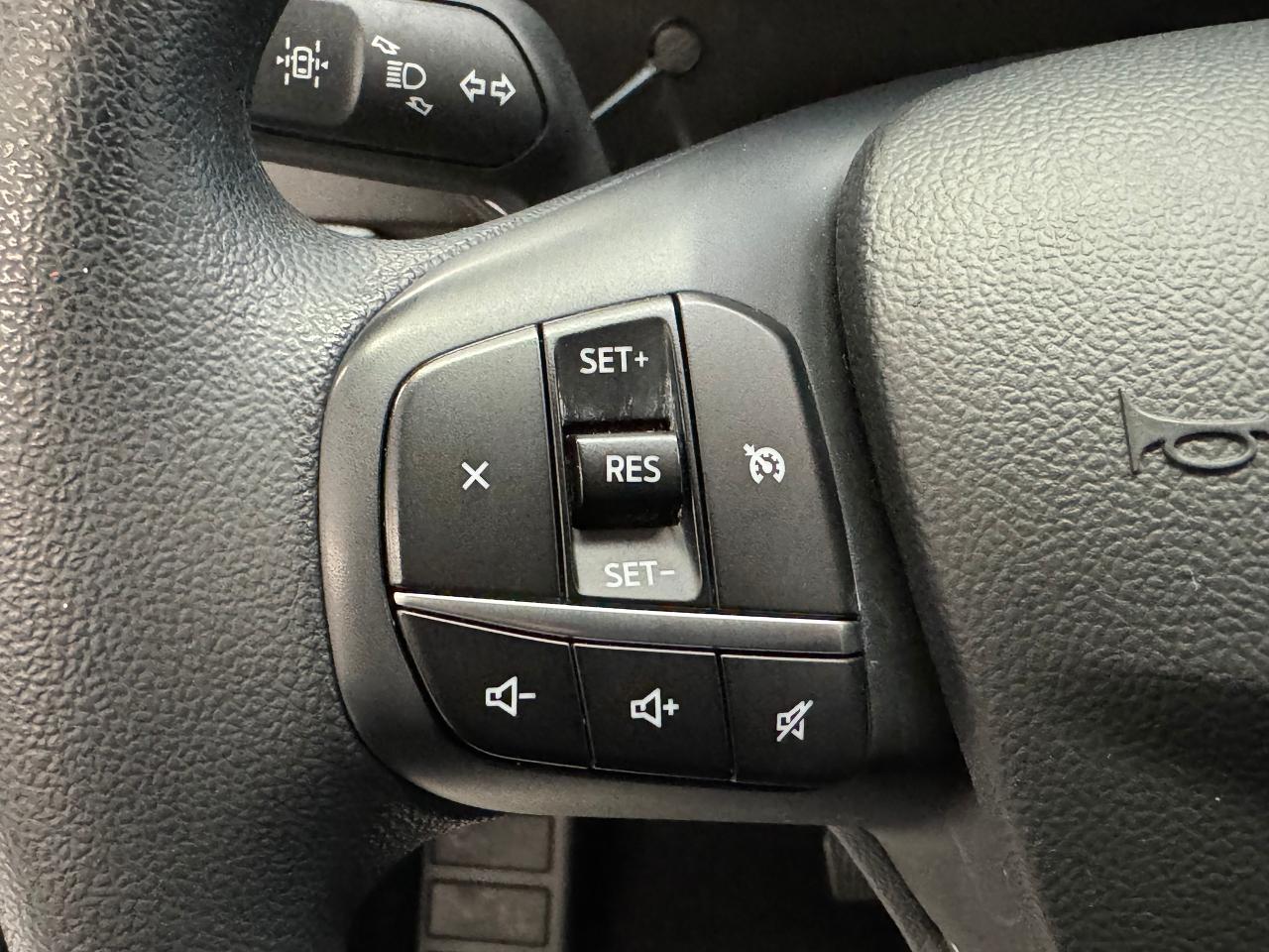 2020 Ford Escape SE+New Tires+Lane Keep+Pre Collision+Camera+BSM - Photo #54