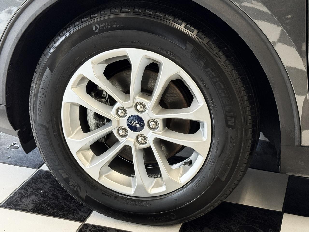 2020 Ford Escape SE+New Tires+Lane Keep+Pre Collision+Camera+BSM - Photo #60