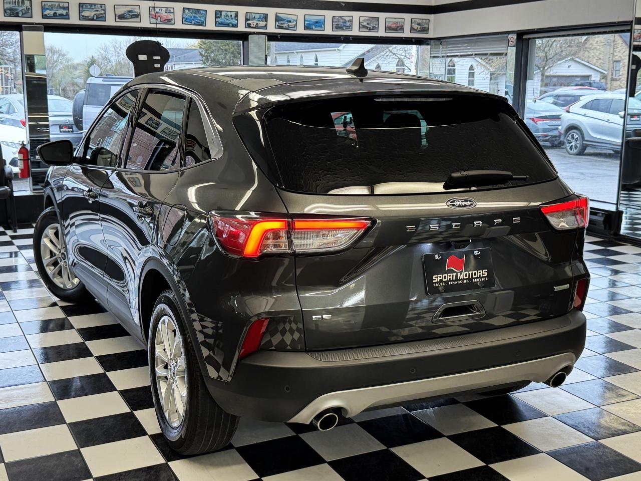 2020 Ford Escape SE+New Tires+Lane Keep+Pre Collision+Camera+BSM - Photo #13