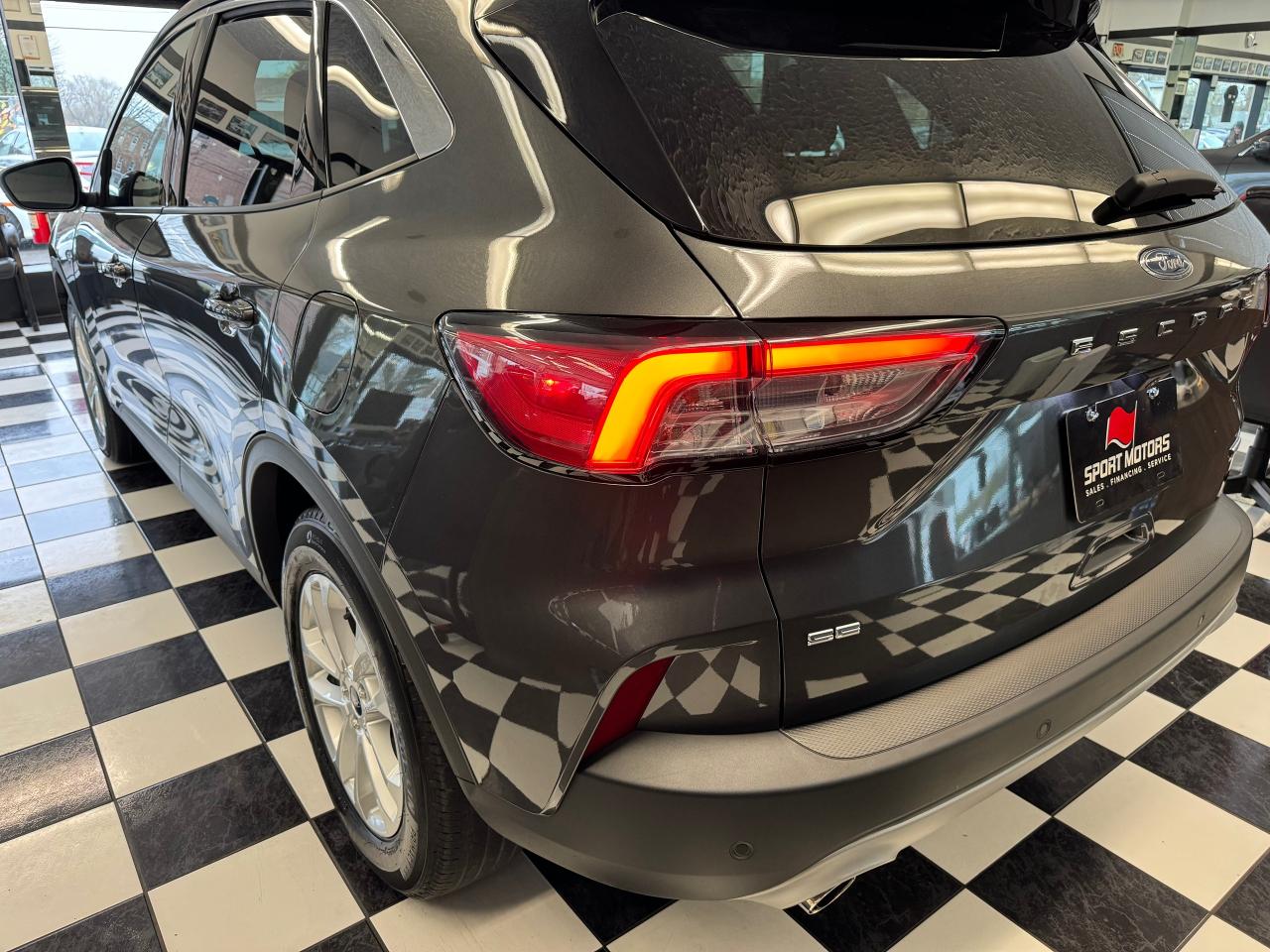 2020 Ford Escape SE+New Tires+Lane Keep+Pre Collision+Camera+BSM - Photo #44