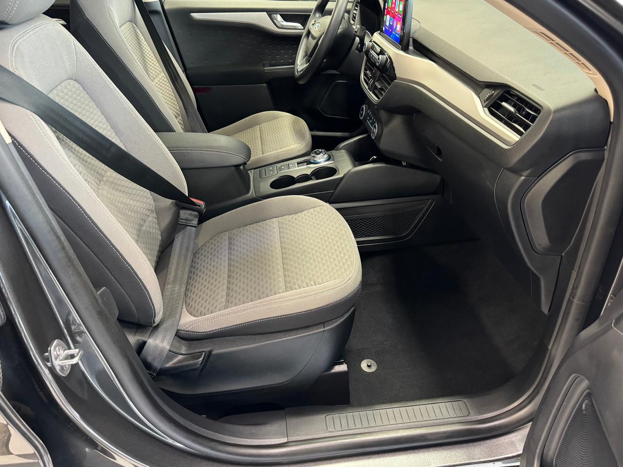 2020 Ford Escape SE+New Tires+Lane Keep+Pre Collision+Camera+BSM Photo20