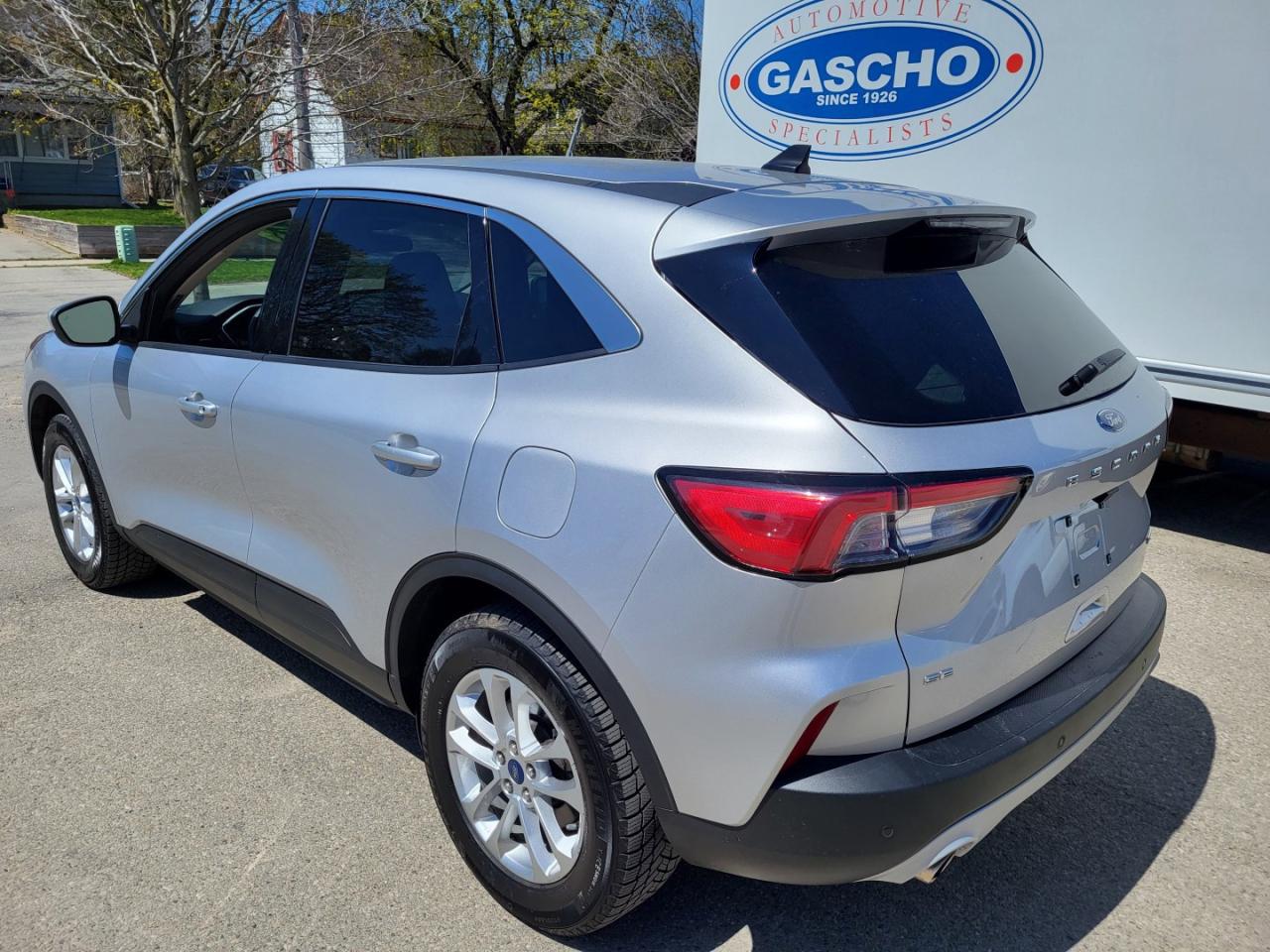 2020 Ford Escape SE AWD | Navigation | Low Km | No Accidents! | All Wheel Drive! Photo