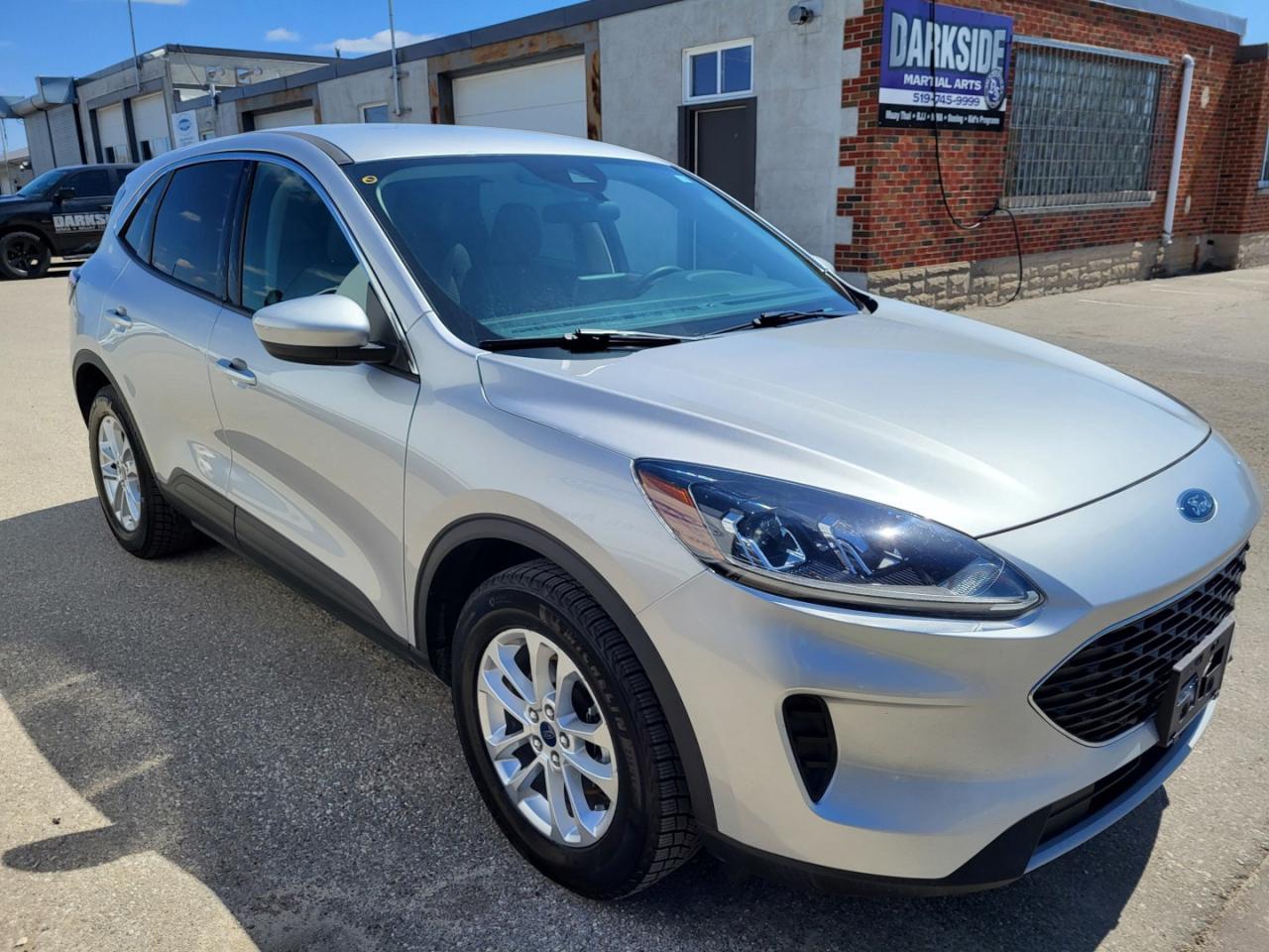 2020 Ford Escape SE AWD | Navigation | Low Km | No Accidents! | All Wheel Drive! Photo