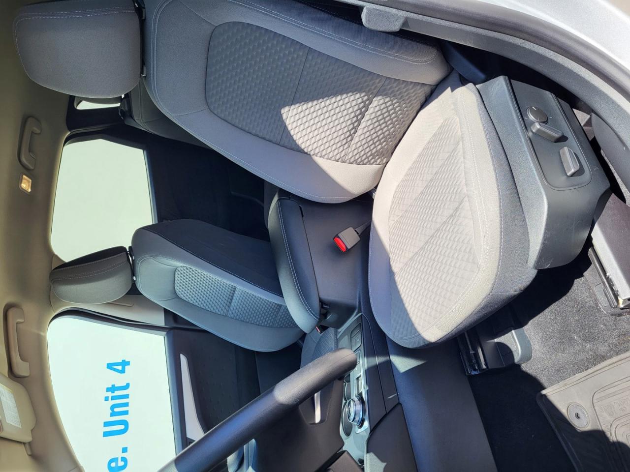 2020 Ford Escape SE AWD | Navigation | Low Km | No Accidents! | All Wheel Drive! Photo