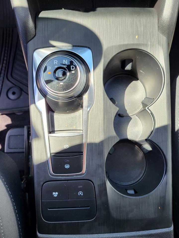 2020 Ford Escape SE AWD | Navigation | Low Km | No Accidents! | All Wheel Drive! Photo