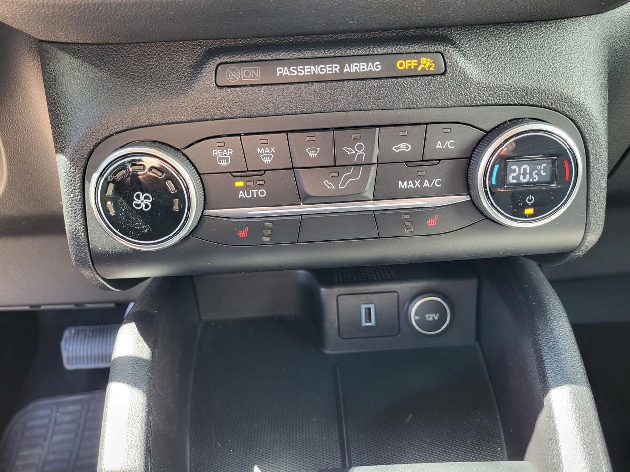 2020 Ford Escape SE AWD | Navigation | Low Km | No Accidents! | All Wheel Drive! Photo